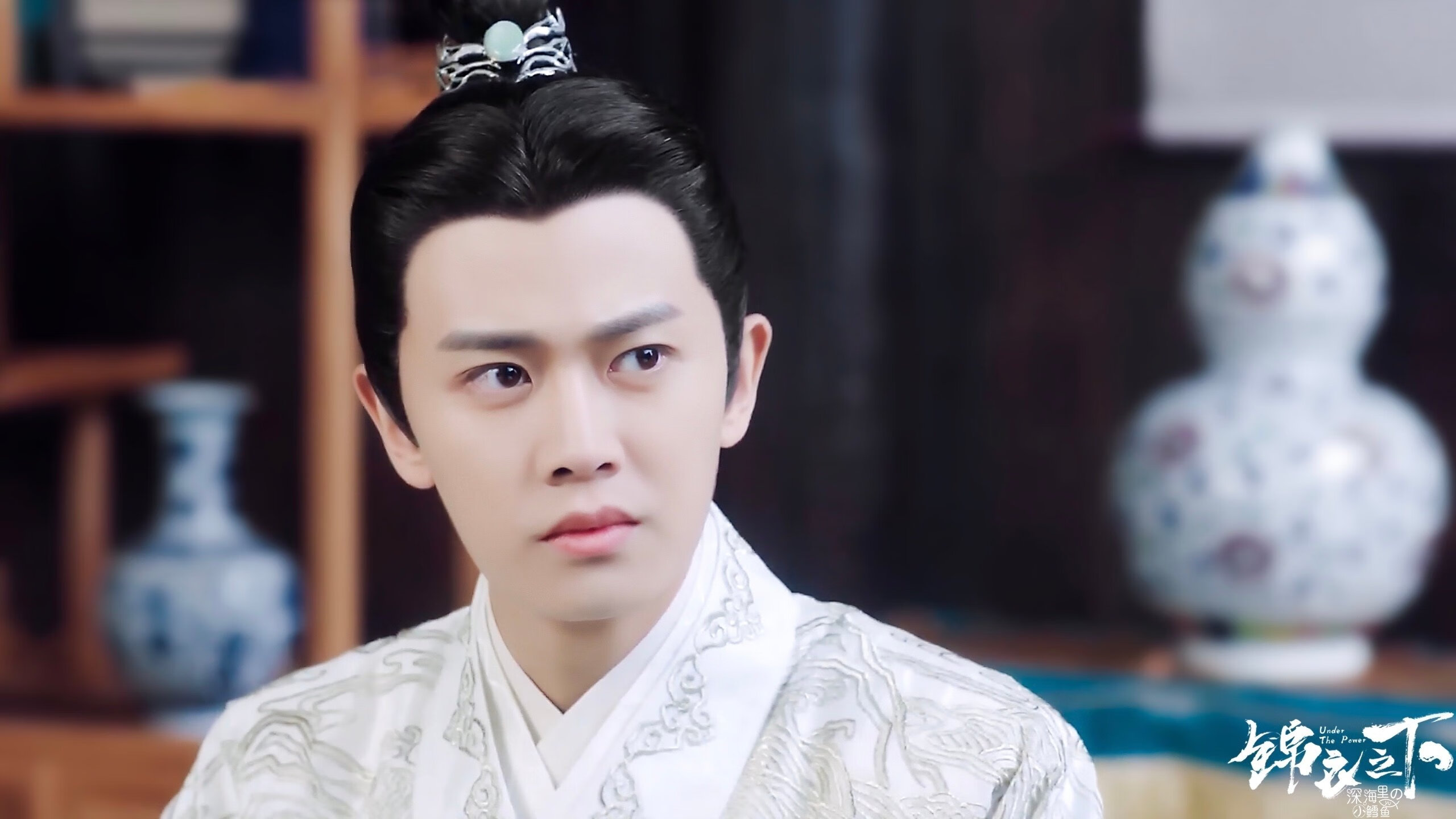 哈得斯菲尔特队员犯规过多，主帅面临舆论压力，哈德斯菲尔德对沃特福德