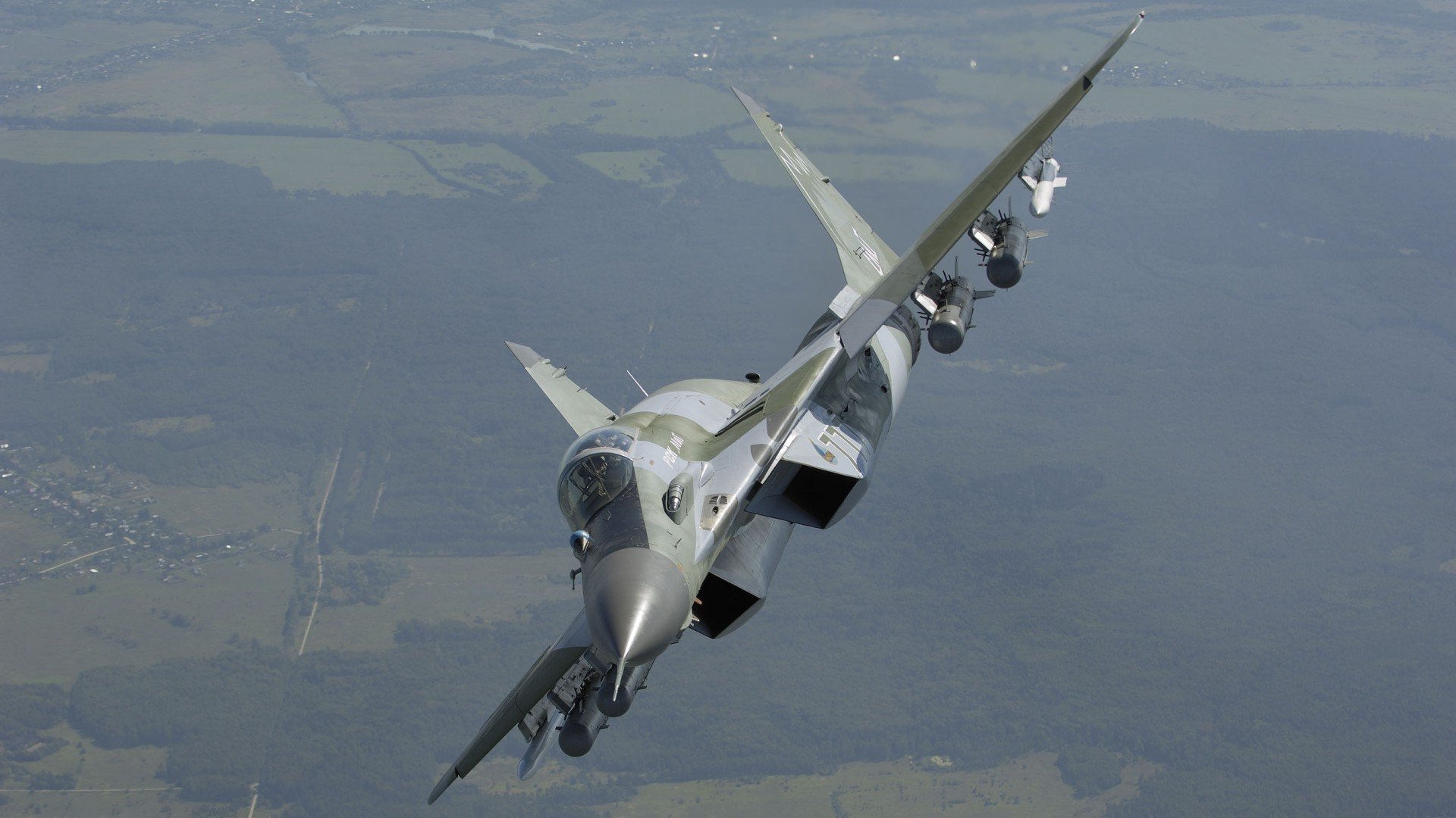 陈佳稳跳发挥摘金一跃